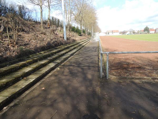 Sportanlage Alsheimer Straße Leichathletikplatz - Guntersblum
