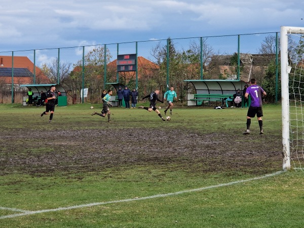 Stadionul Comunal Carani - Carani