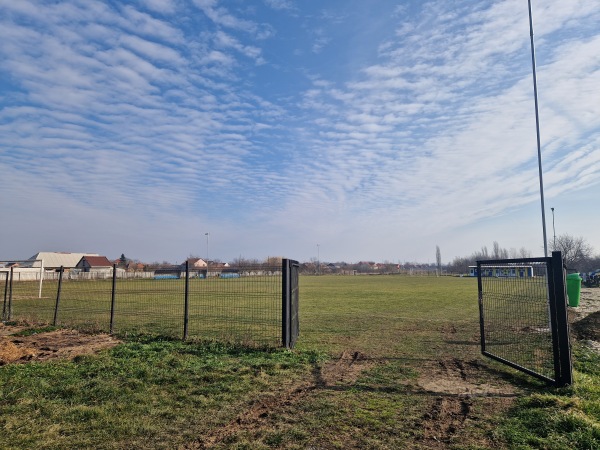 Stadionul Șimand - Șimand