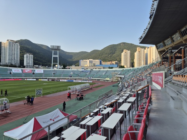 Busan Gudeok Stadium - Busan