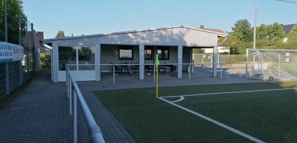 Sportplatz am Bürgerhaus - Thomm