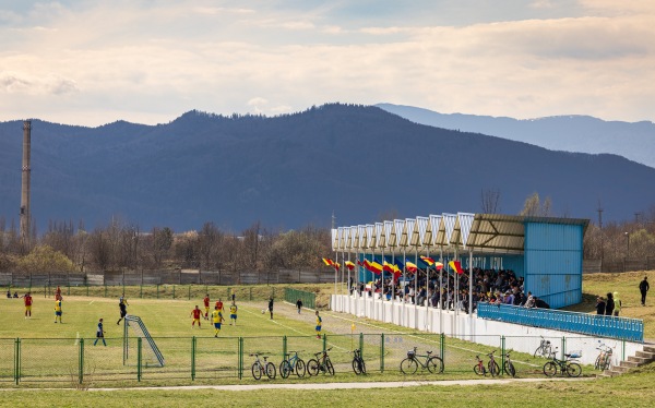 Stadionul Rafinăriei - Dărmănești
