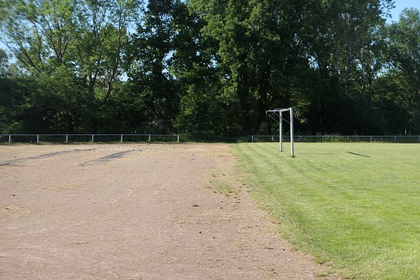 Sportplatz Lüdersdorf - Lüdersdorf-Wahrsow