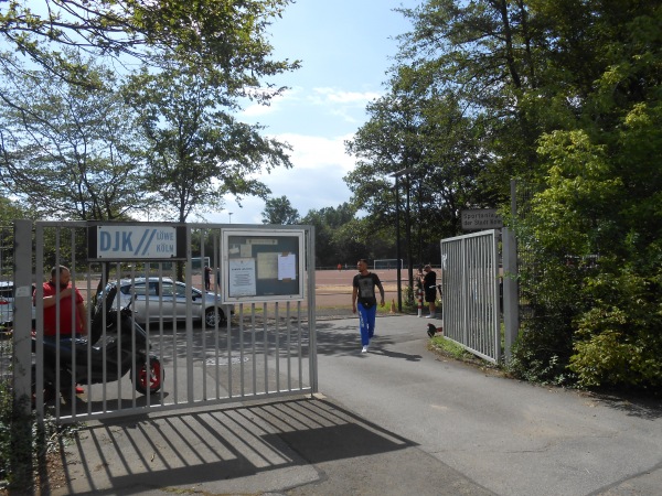 Sportplatz am Niehler Hafen - Köln-Nippes