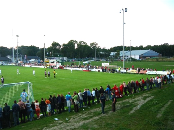 AXIANS Stadion Vor der Au - Schwanenstadt 