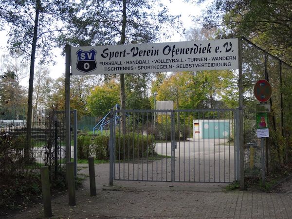 Sportplatz an der Grundschule - Oldenburg (Oldenburg)-Ofenerdiek
