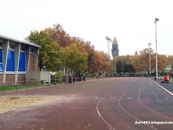 Sochos-Sportplatz - Berlin-Steglitz