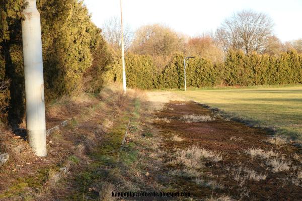 Sportplatz an der Wiesentalhalle - Schwaikheim