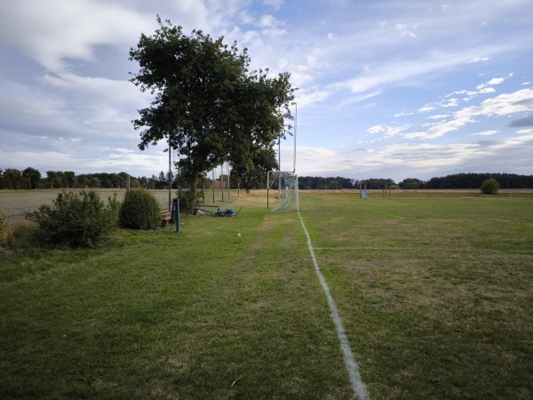 Sportanlage Leeseringer Weg B-Platz - Husum bei Nienburg-Schessinghausen