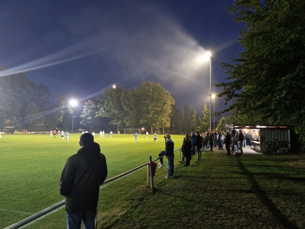 Sportplatz Vaenser Grund - Rosengarten bei Harburg-Nenndorf