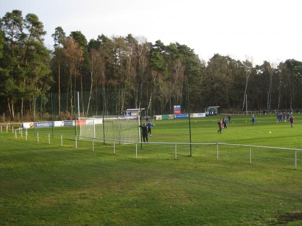 Heinz-Förster-Sportanlage - Stendal-Uchtspringe