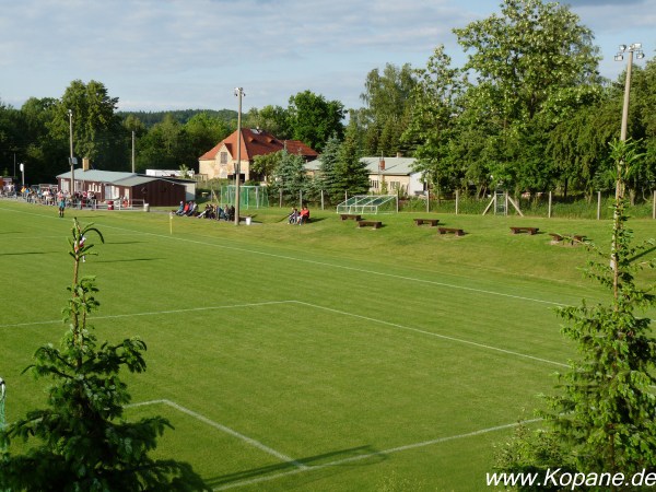 Sportplatz am Hänscheberg - Neusalza-Spremberg