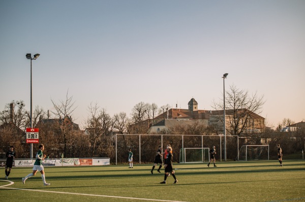 Sportplatz Pirnaer Landstraße - Dresden-Leuben