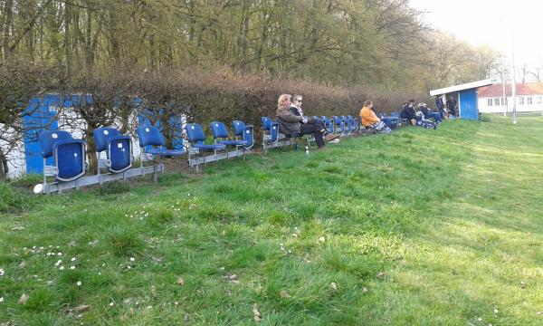 Wald (Park) Stadion - Sehnde