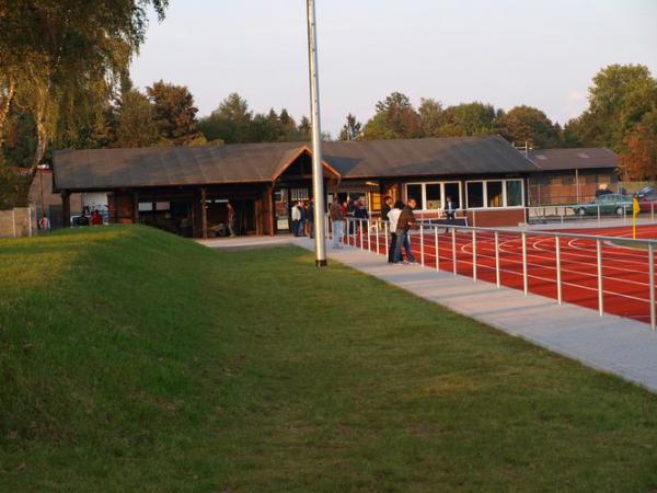 Franz-Dobrikat-Sportplatz - Halver