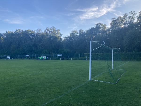 Sportzentrum Seestraße B-Platz - Isernhagen-Altwarmbüchen