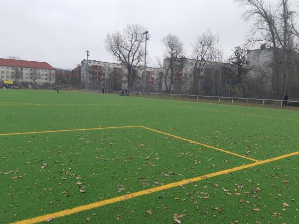 Willi-Sänger-Sportanlage Platz 2 - Berlin-Treptow