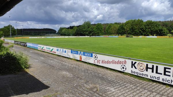 Sportanlage Hesselberger Straße - Heßdorf-Niederlindach