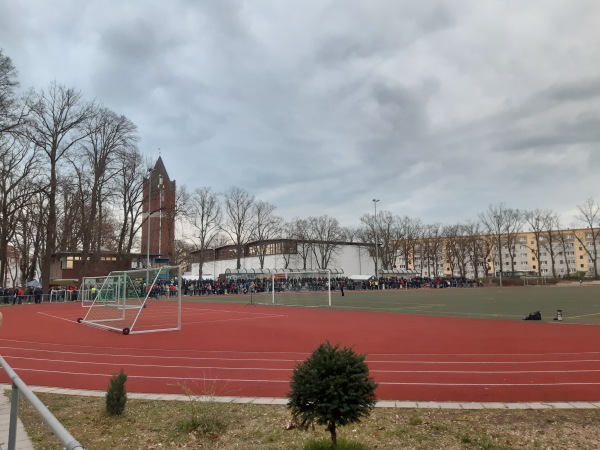 Sportplatz am Wasserturm - Bernau bei Berlin-Rehberge