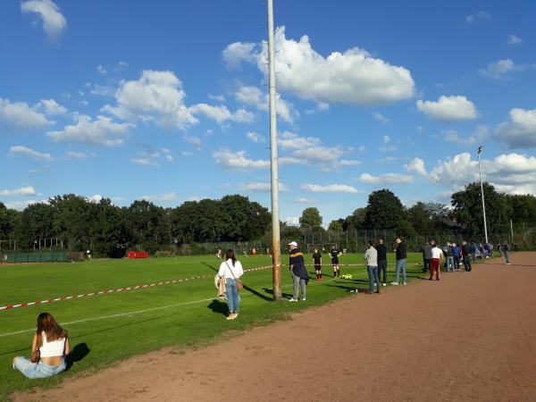 Bezirkssportanlage Curiestraße - Bremen-Horn