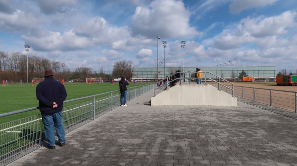 FC Bayern Campus Platz 2 - München-Neuherberg