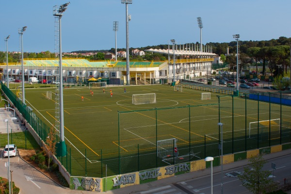 Stadion Also Drosina umjetna trava - Pula