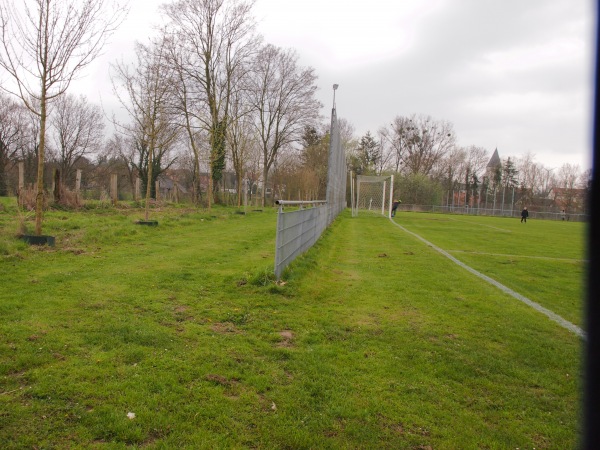 Sportanlage Am Weinberg - Soest-Ostönnen