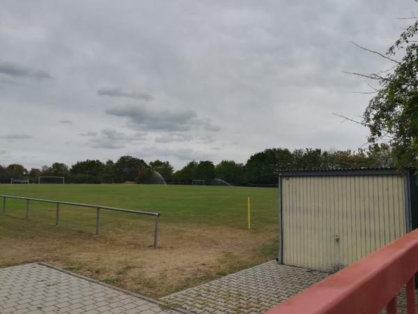 Sportplatz am Eckbach - Großniedesheim