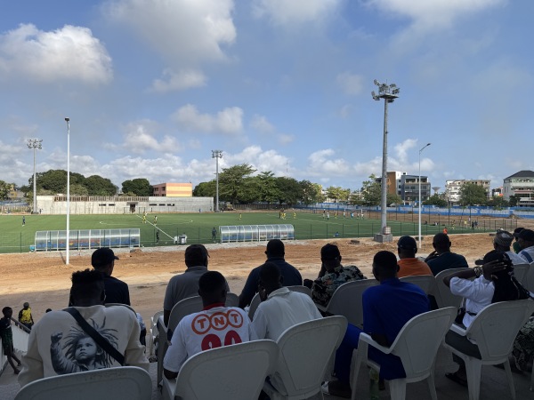 Stade de l'Amitié gazon artificiel - Cotonou