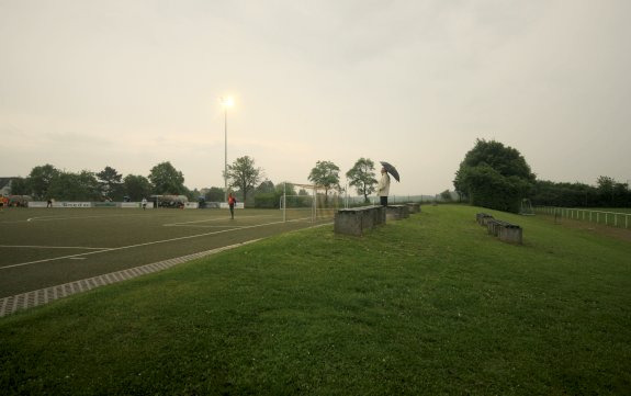 Grenzlandstadion Nebenplatz - Aachen-Walheim