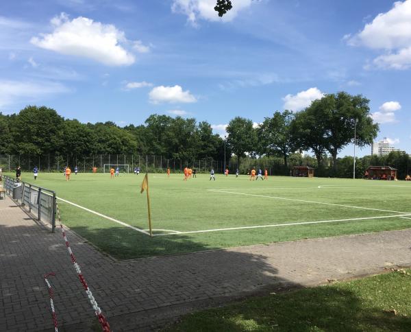 Bezirkssportanlage Brüder-Grimm-Ring B-Platz - Lübeck-Moisling