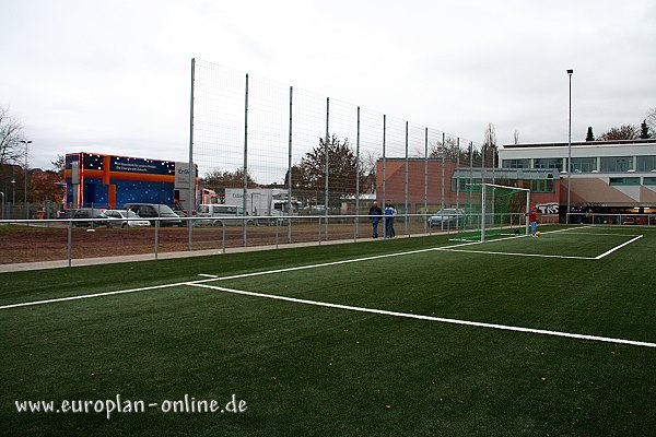 Sportplatz an der Uhlbergschule - Filderstadt-Bonlanden