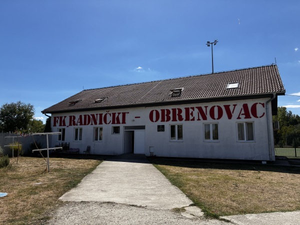 Stadion kraj Vašarišta - Obrenovac-Vašarište