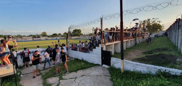 Estadio Rodolfo Vicente Capocasa - Claypole, BA