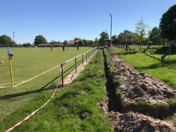 Sportplatz an der Schule - Gölenkamp-Haftenkamp