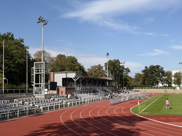 Stadion im Sportpark Luftschiffhafen - Potsdam