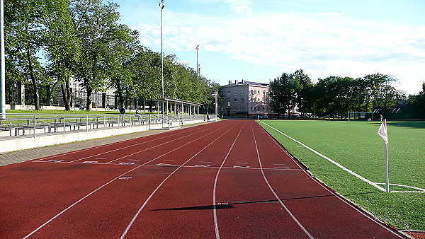 Lasnamäe kunstmurustaadion - Tallinn