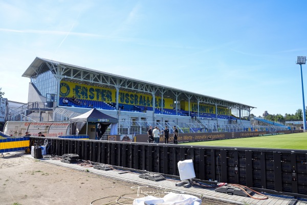 Bruno-Plache-Stadion - Leipzig-Probstheida