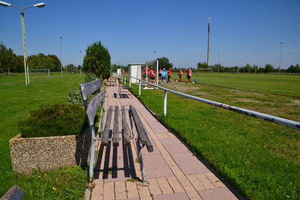 Sportanlage Am Birkenweg - Staßfurt-Glöthe