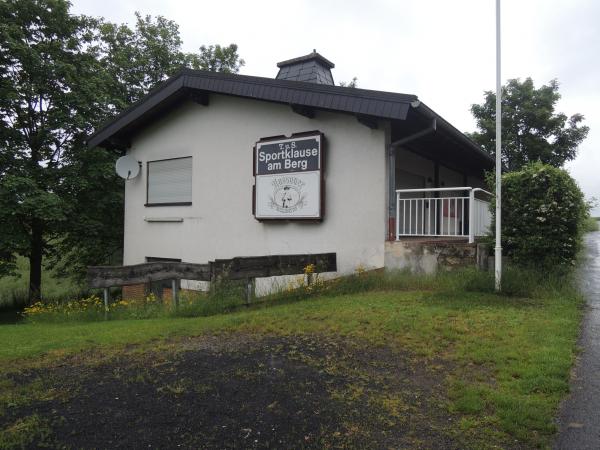 Sportplatz am Berg - Heistenbach