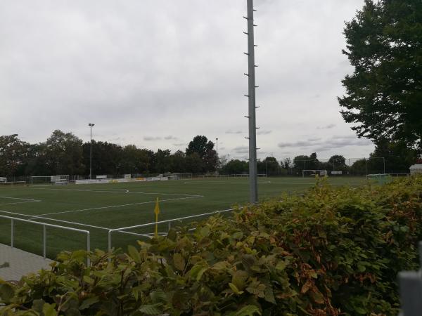 Sportplatz Rudolf-Harbig-Straße - Beindersheim