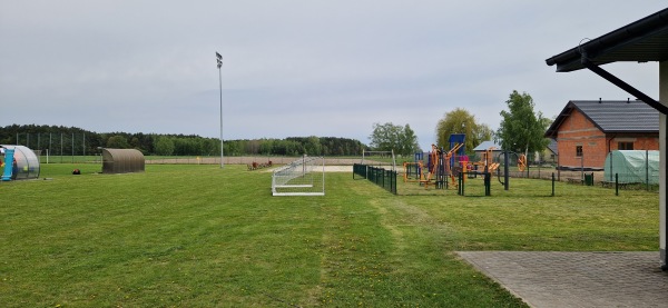 Boisko KS Błotnica - Stara Błotnica