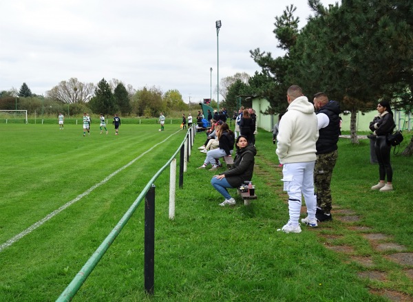 Futbalové ihrisko Čáry - Čáry