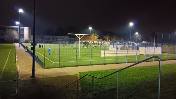 Bezirkssportanlage Westender Straße Kunstrasen I - Duisburg-Meiderich