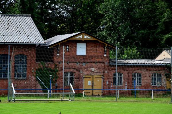 Friedrich-Ludwig-Jahn-Sportplatz - Tangerhütte