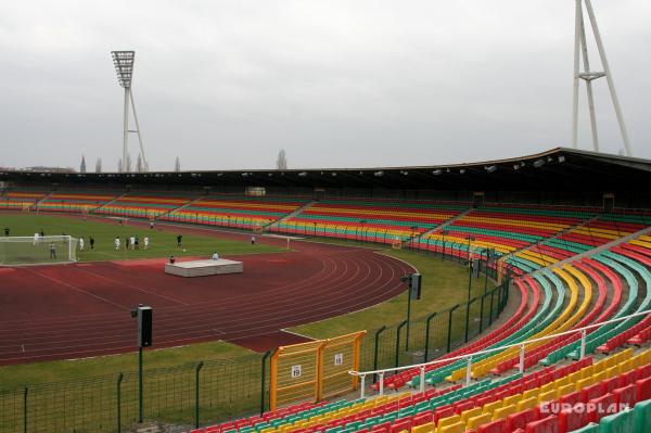 Friedrich-Ludwig-Jahn-Sportpark - Berlin-Prenzlauer Berg