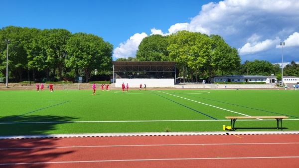 Sportanlage Kleinfeldchen - Wiesbaden-Distrikt Kleinfeldchen