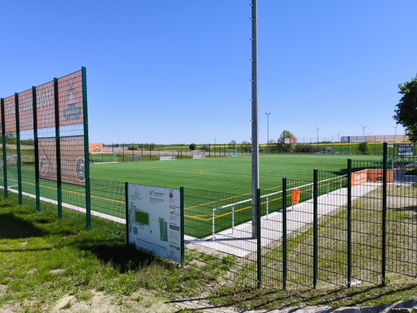 Schulsportplatz 2 - Panketal-Schwanebeck
