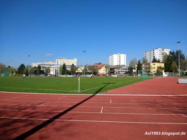 Leichtathletikstadion am Nidda-Sportfeld - Bad Vilbel