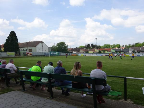 Sportplatz Hausbrunn - Hausbrunn